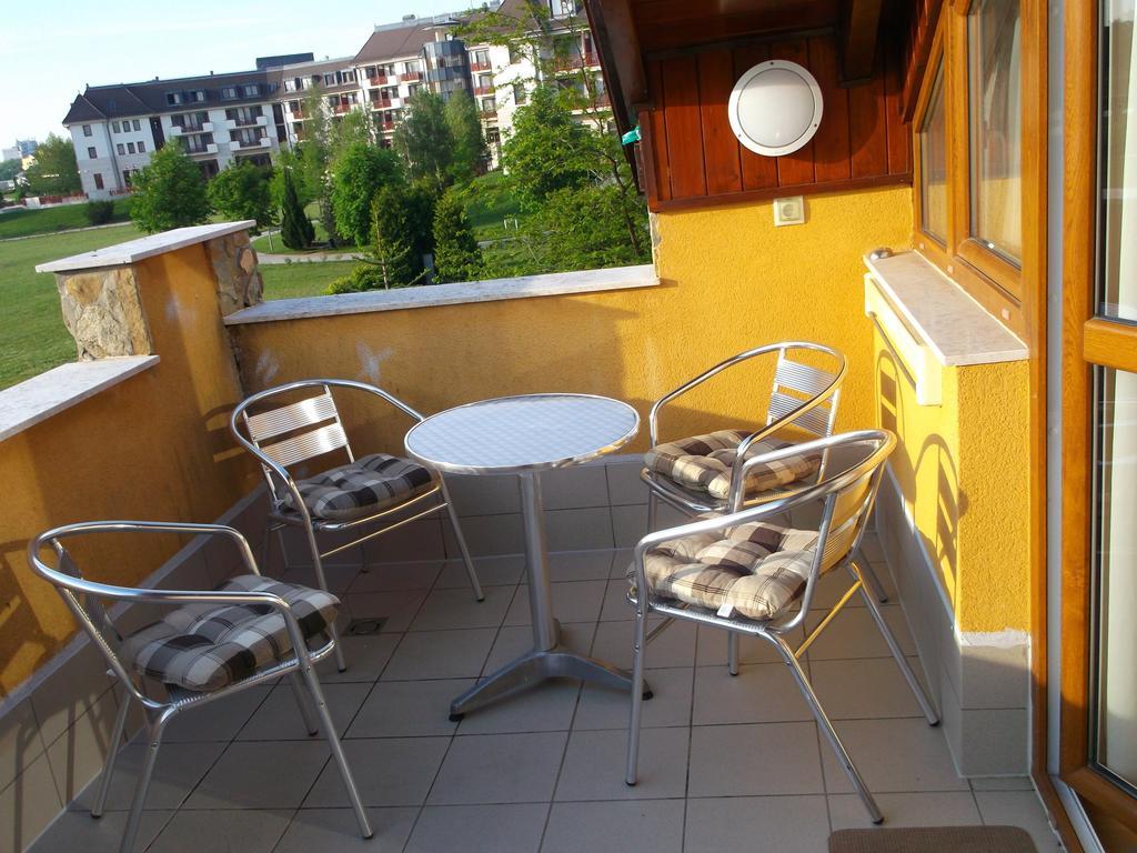 Birdland Panorama Apartman Бік Номер фото